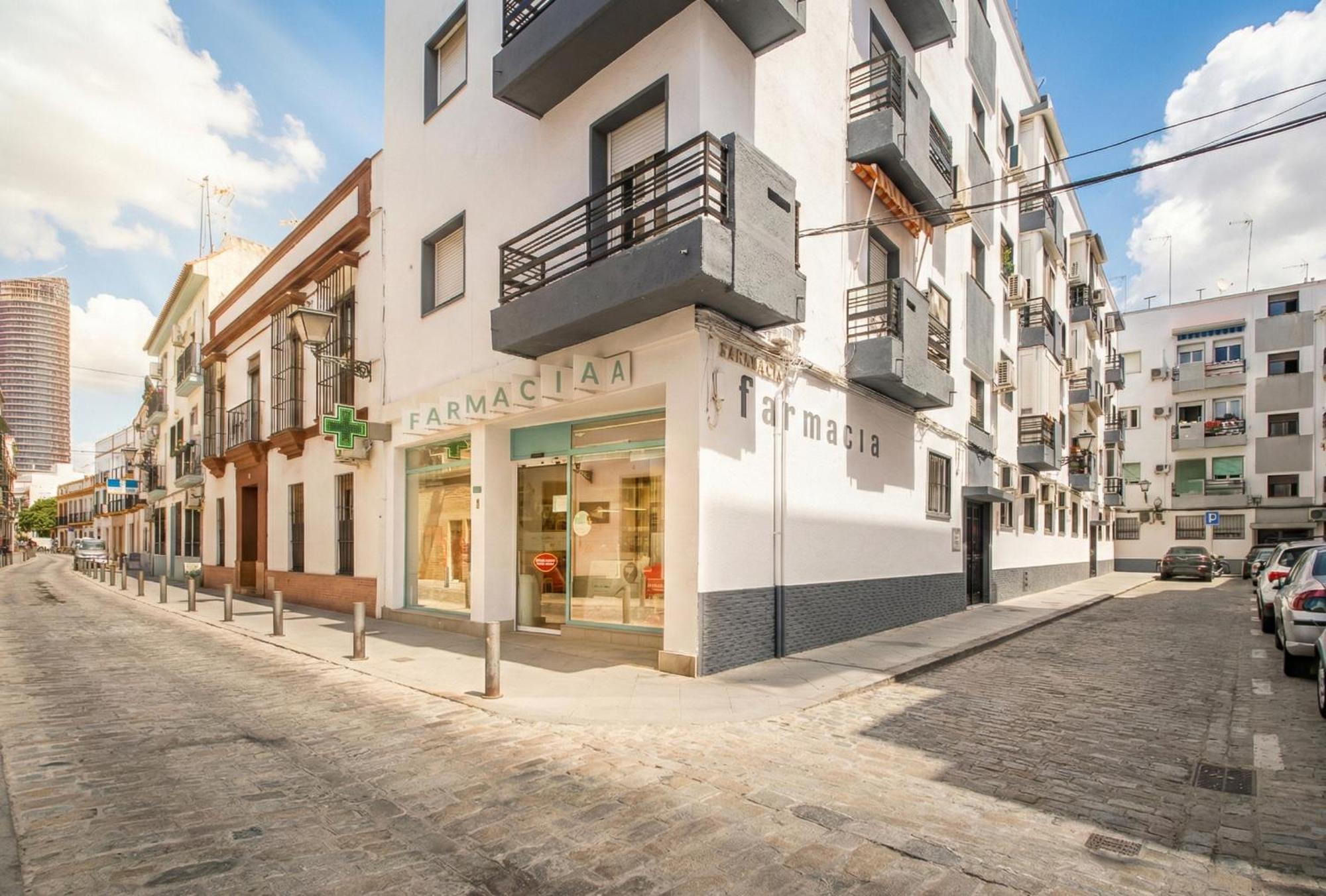 Spacious 2 Bedroom Apt In The Heart Of Triana — Fotos 1
